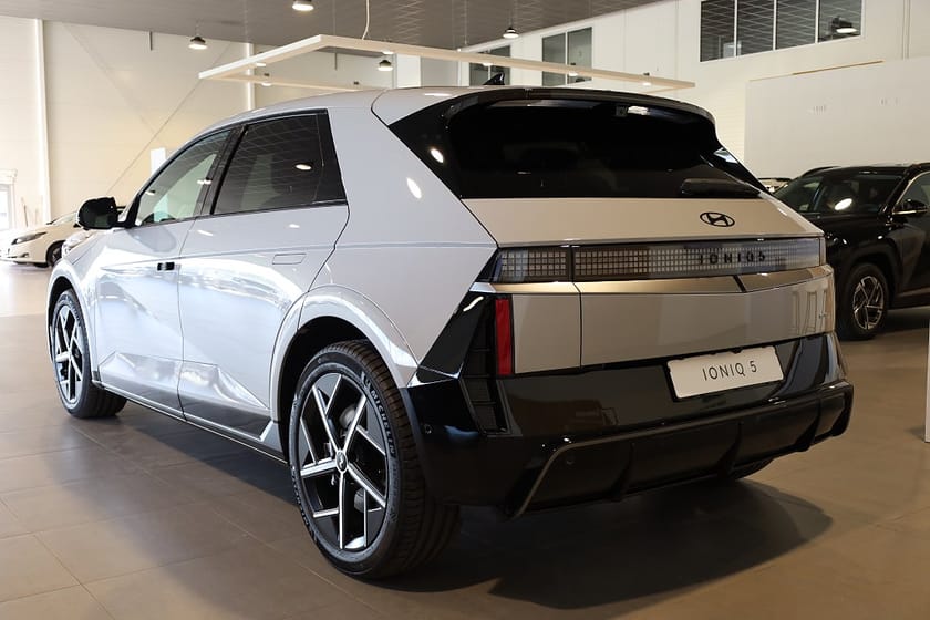 Bild 4 av Hyundai Ioniq 5 84 kWh N-Line AWD /Panorama / Tech paket *Superkampanj