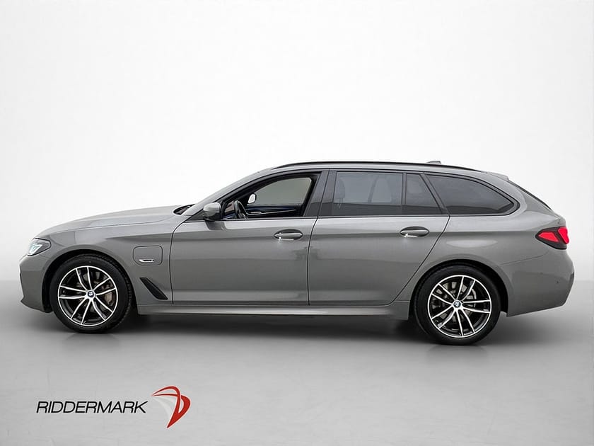 Bild 4 av BMW 530e xDrive Touring 292hk Innovation-Pro M-Sport HuD SV-Såld
