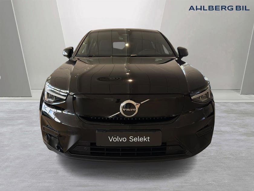 Bild 4 av Volvo C40 Recharge Single Motor ⚫ Core, BEGAGNADE VINTERHJUL INGÅR, Klimatpaket, Dragkrok Halvautomatisk, Parkeringskamera Bak, Google Maps