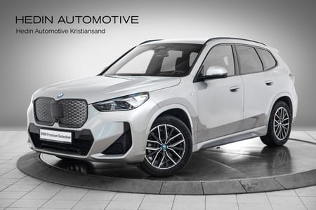BMW iX1 xDrive30 Fully Charged Premium E. (K)