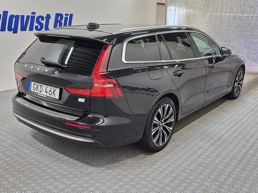 Bild 4 av Volvo V60 T6 Recharge Core Bright plug in AWD 350HK 4x4 Läder