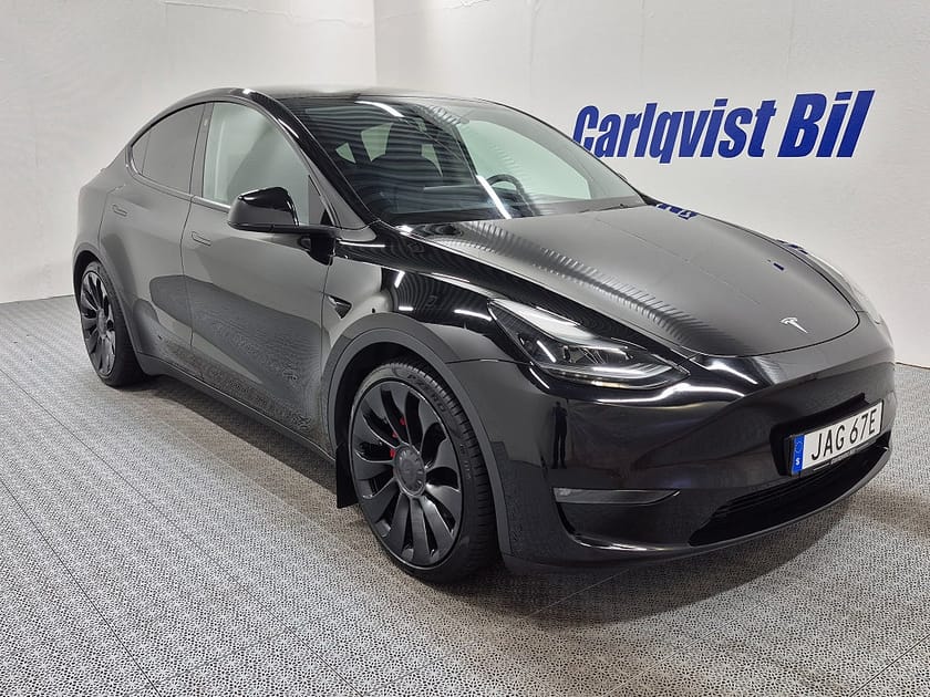 Bild 3 av Tesla Model Y Performance AWD 534HK 4x4 Panorama Läder