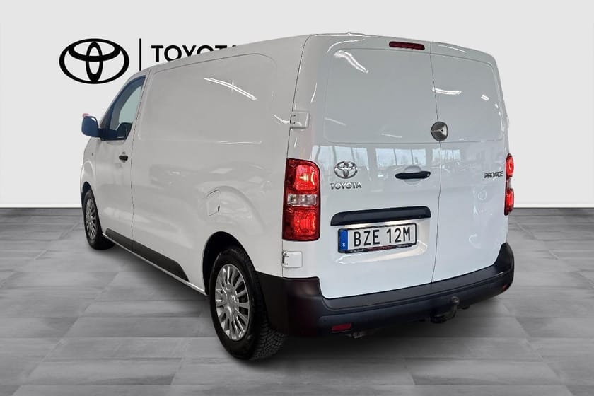 Bild 4 av Toyota Proace Medium 2,0 Adblue 180 HK S&S Automat Comfort