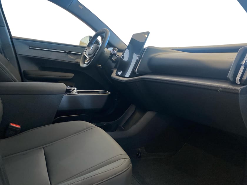 Bild 4 av Volvo EX30 P5 Long Range