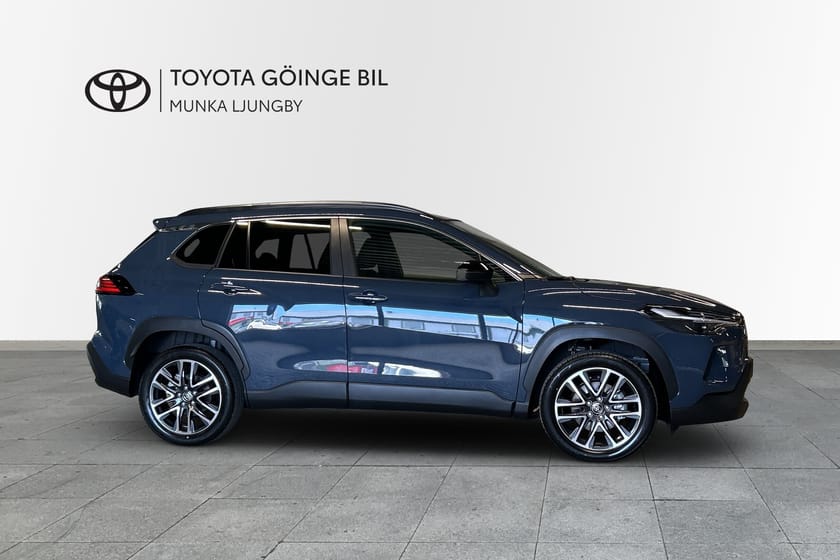 Bild 2 av Toyota Corolla Cross Hybrid AWD-i Executive Läder JBL Panorama