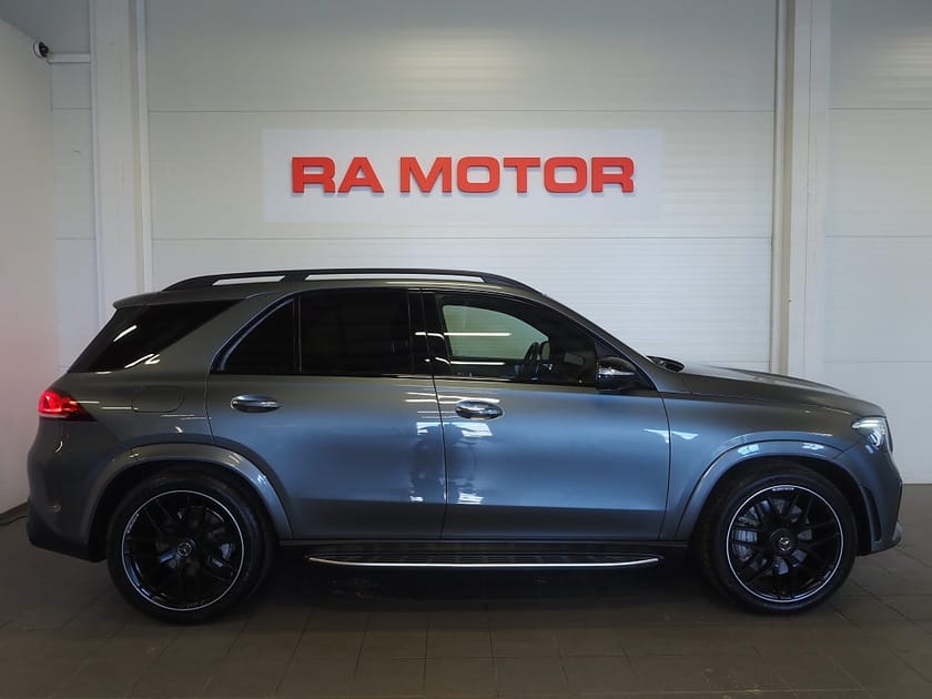 Bild 4 av Mercedes-Benz AMG GLE 53 4MATIC+ 9G-Tronic Premium Plus Burmester Drag
