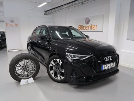 Audi e-tron 55 quattro Q S line V-Däck ingår Cockpit-Elstol-CarPlay-Luftfjä