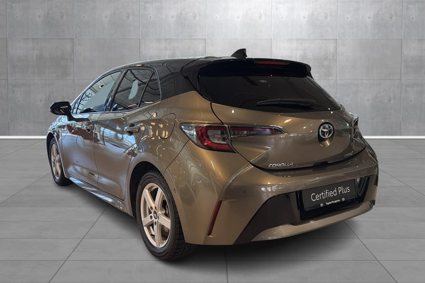 Bilde 3 av Toyota Corolla Hybrid 1,8 5D Executive, Bi-tone