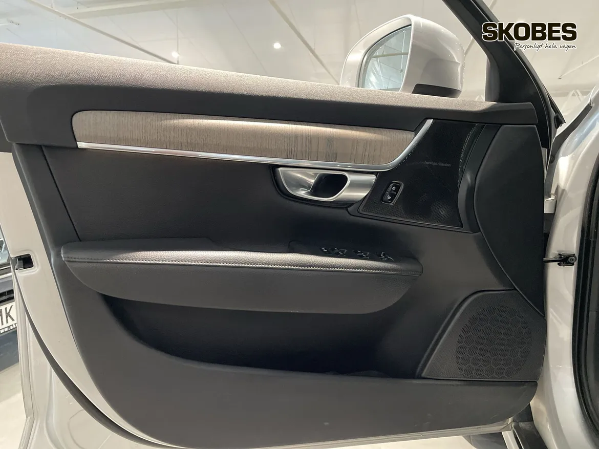 Volvo V90 Cross Country