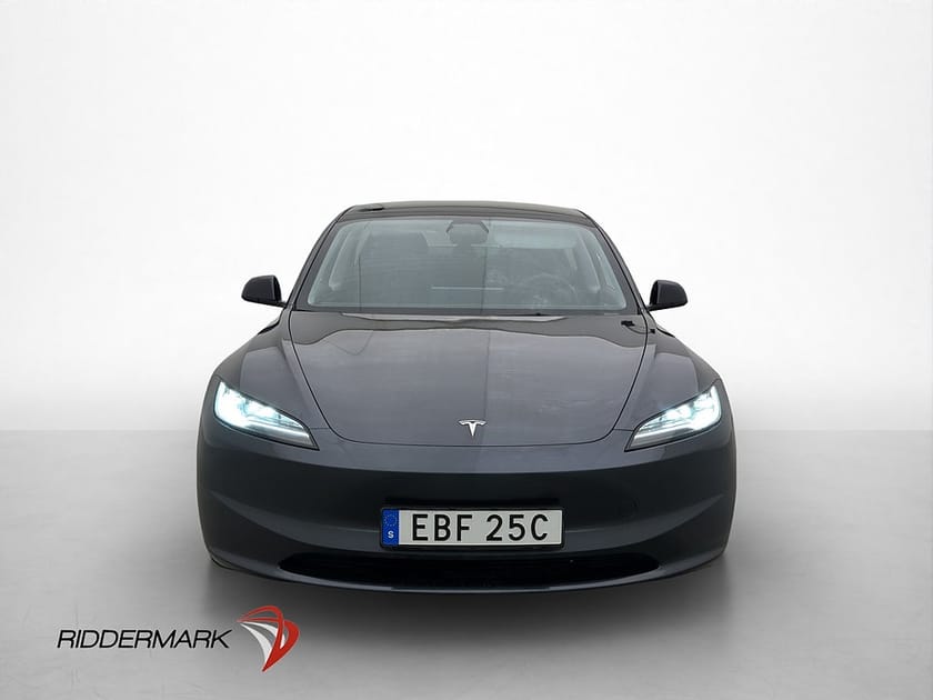 Bild 3 av Tesla Model 3 Long Range AWD Svensksåld Panorama MOMS
