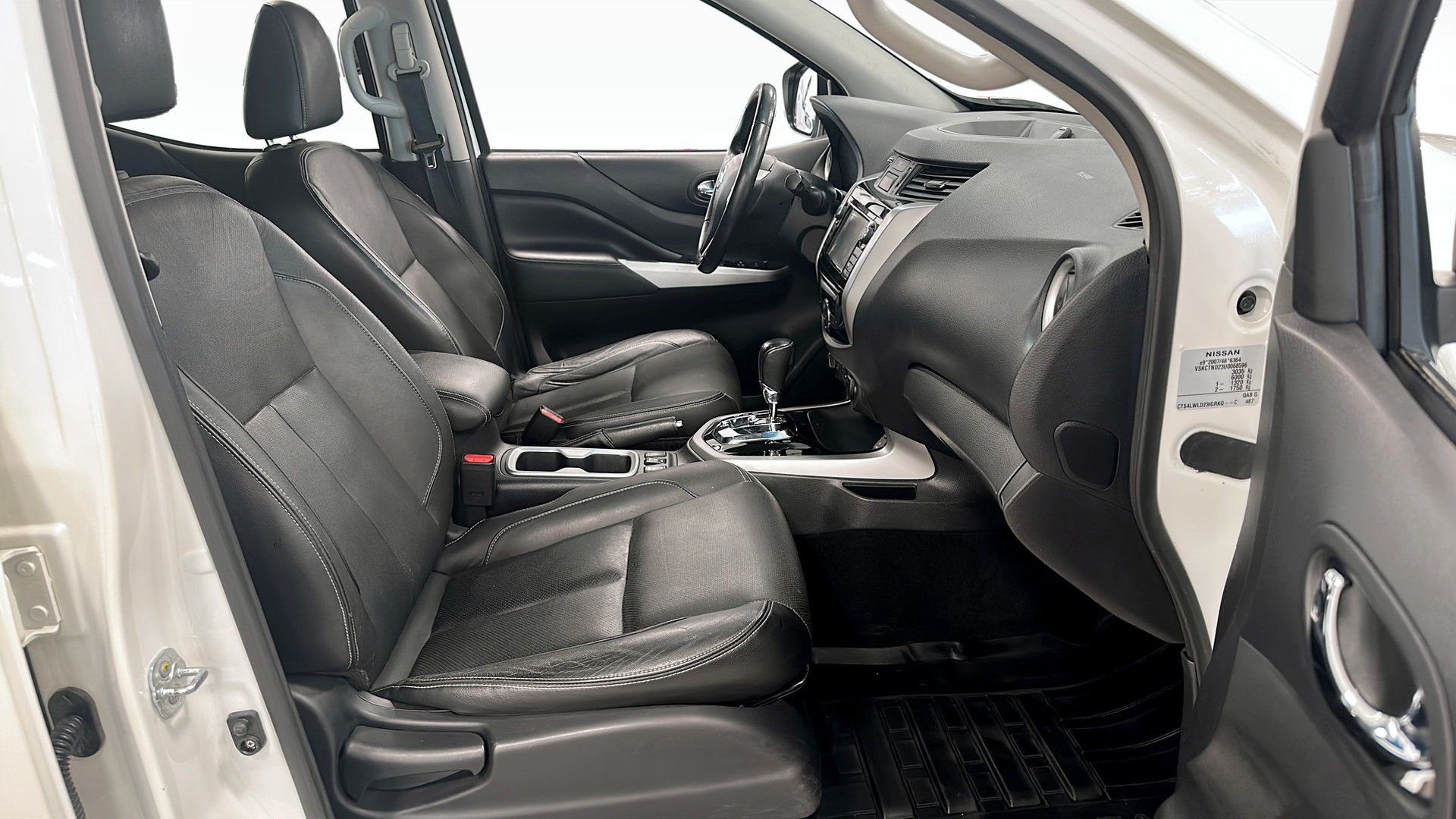 Nissan Navara 2018, bild 3/10