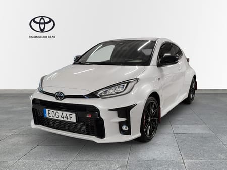 Toyota GR Yaris AWD Circuit Pack Kolfiber Kamera