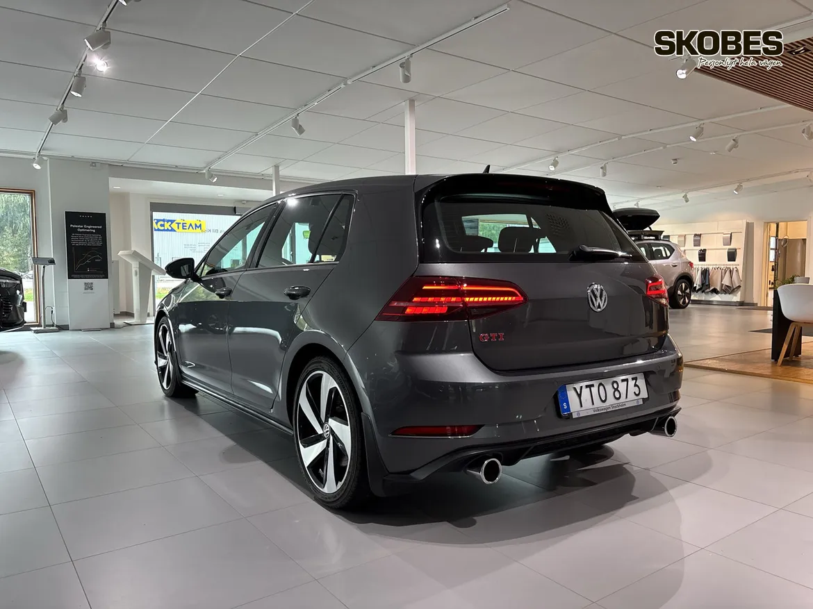 Volkswagen Golf  GTI Performance
