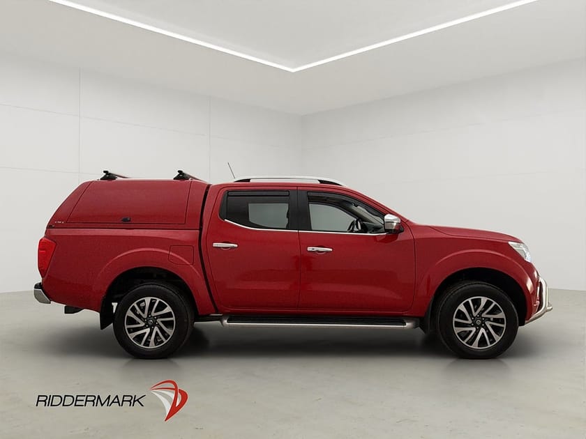 Bild 2 av Nissan Navara Dubbelhytt Tekna 2.3dCi 4WD Dragkrok Skinn 360° Diff Kåpa