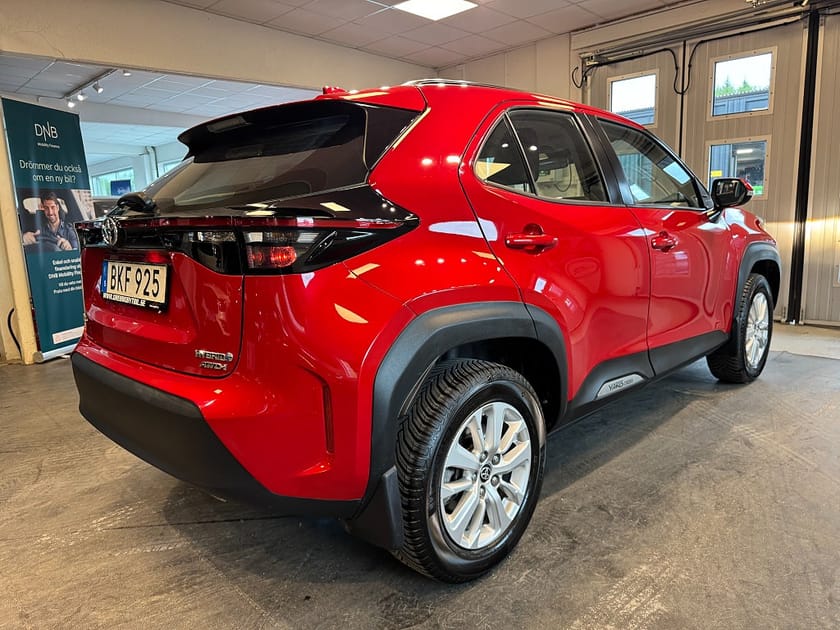 Bild 4 av Toyota Yaris Cross Hybrid AWD-i e-CVT Active M-värmare Extraljus B-kamera