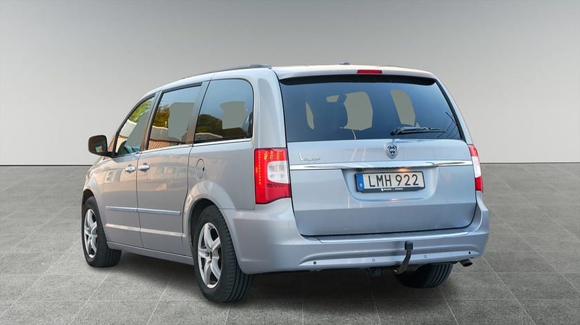Bild 3 av Lancia Voyager 3.6 V6 283hk LX | 1198 kr/mån | 7-Sits | Kamera