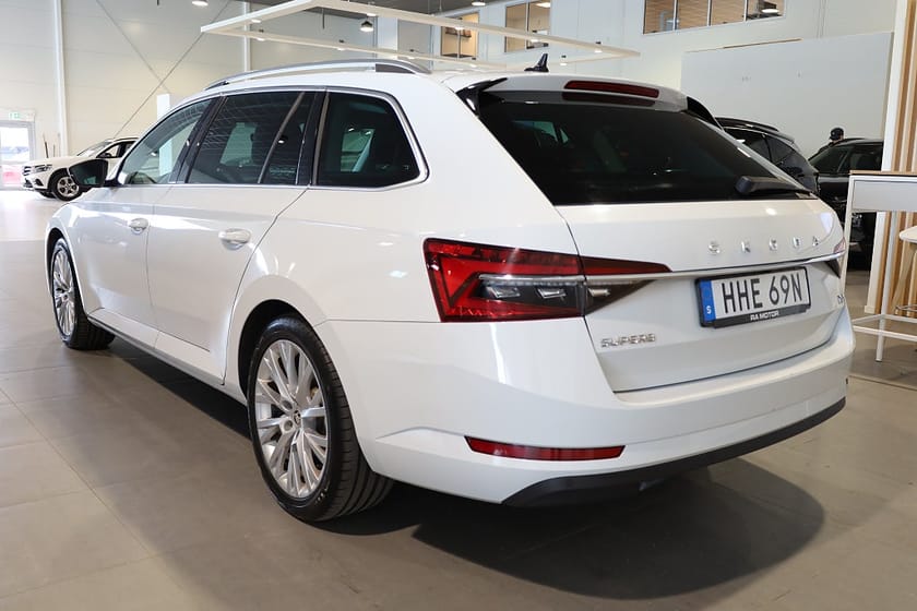 Bild 3 av Škoda Superb iV Kombi Skoda 1.4 TSI Business Edition Drag Värmare