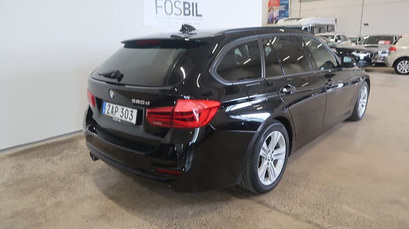 Bild 4 av BMW 320d Touring *RÄNTEKAMPANJ 3.45%* Sport line Navi-Kamera-SoV