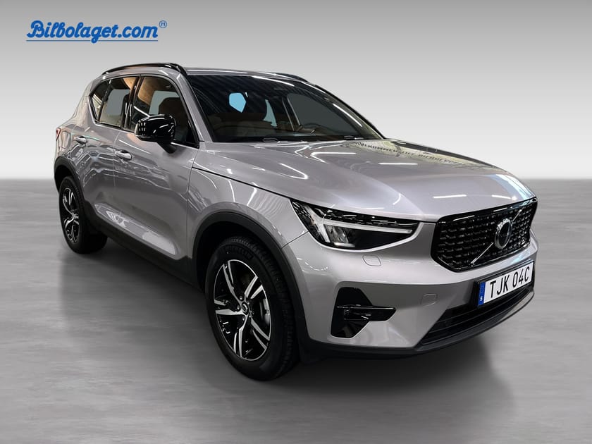 Bild 3 av Volvo XC40 B4 FWD Bensin Plus Dark