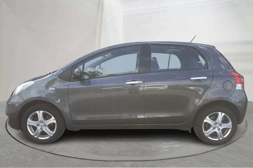 Bild 2 av Toyota Yaris 1.33 5dr (100hk)