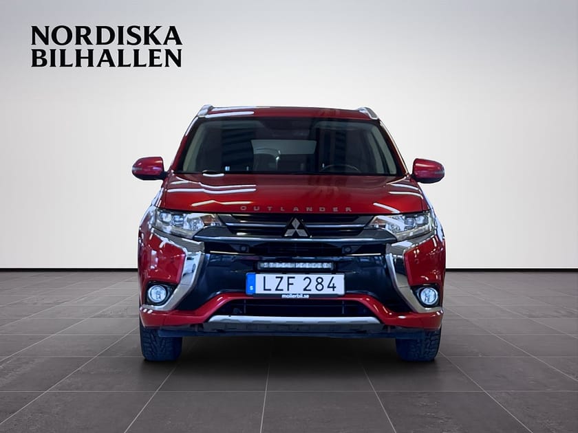 Bild 2 av Mitsubishi Outlander PHEV CVT Business Nybes Nyservad Drag Värmare 360-kam