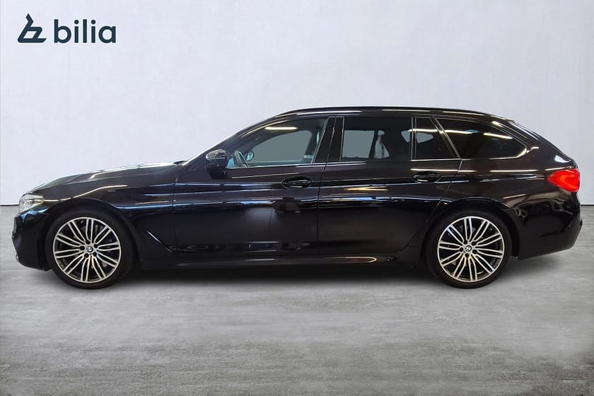Bild 3 av BMW 540i xDrive Touring M Sport Komfortstolar 360Kamera B&W Drag