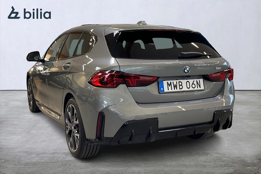 Bild 2 av BMW 120 M Sport Panorama Harman Kardon Driving Assistant Plus