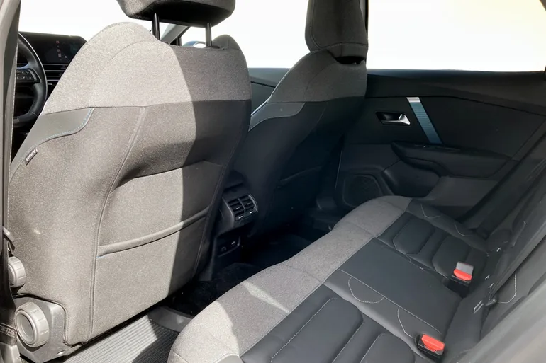 Citroën ë-C4