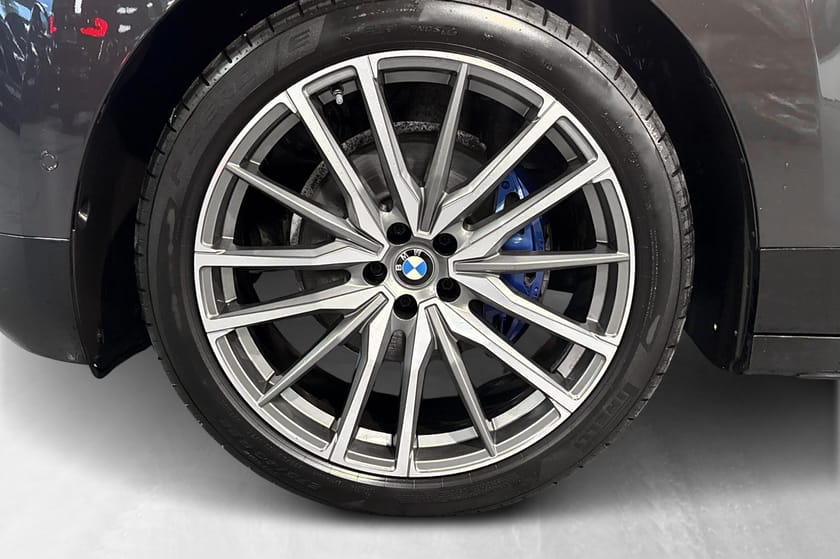 Bilde 5 av BMW iX xDrive50 Fully Charged,4-hjulsstyring, Luft, Krok, H&K