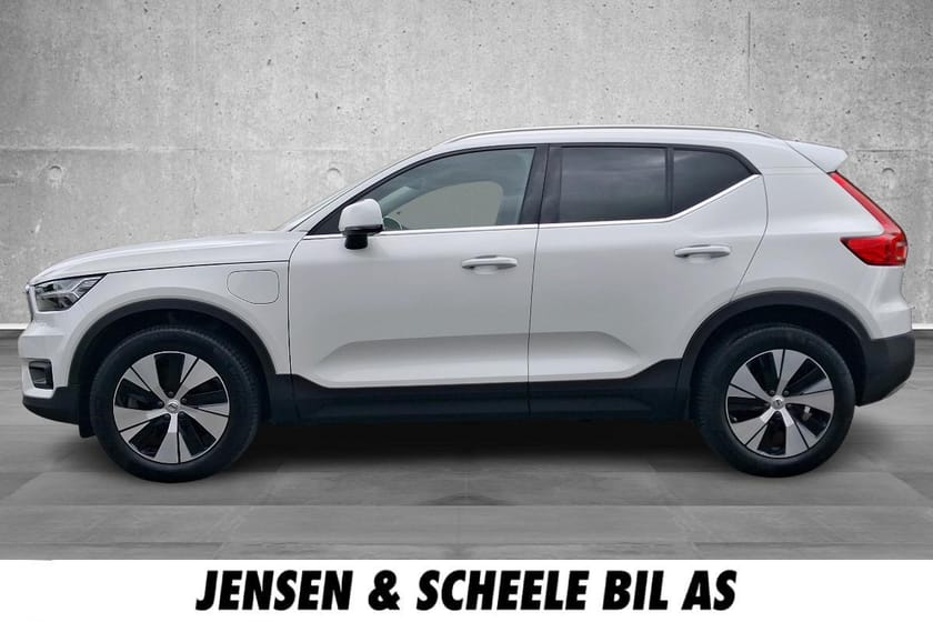 Bilde 4 av Volvo XC40 T5 Inscription - El. forseter, Cruise, Tonede ruter