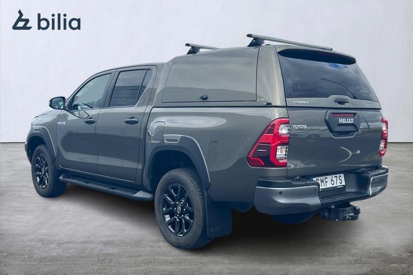 Bild 2 av Toyota Hilux Dubbelhytt D-CAB 2,8 Turbo D-4D, 4WD Automat Invincible Teknikpaket