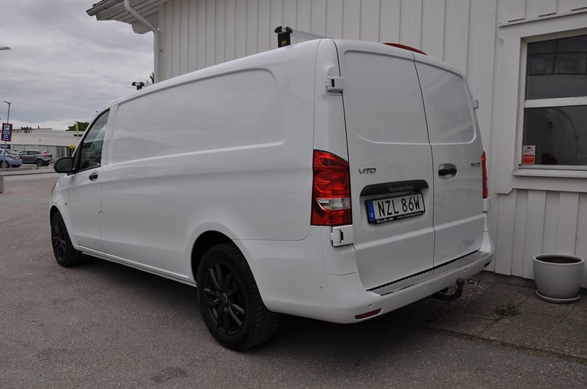 Bild 4 av Mercedes-Benz Vito 119 CDI 2.8t Nav Värmare Drag Läder Lång Inredning