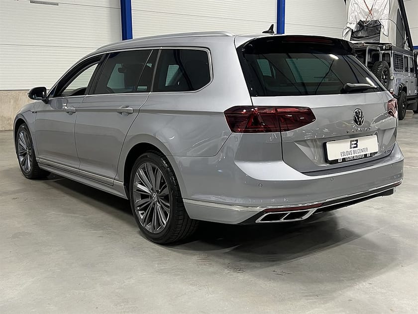 Bild 4 av Volkswagen Passat Sportscombi 2.0 TDI 4Motion DSG 200 HK / R-Line / Värmare / Cock