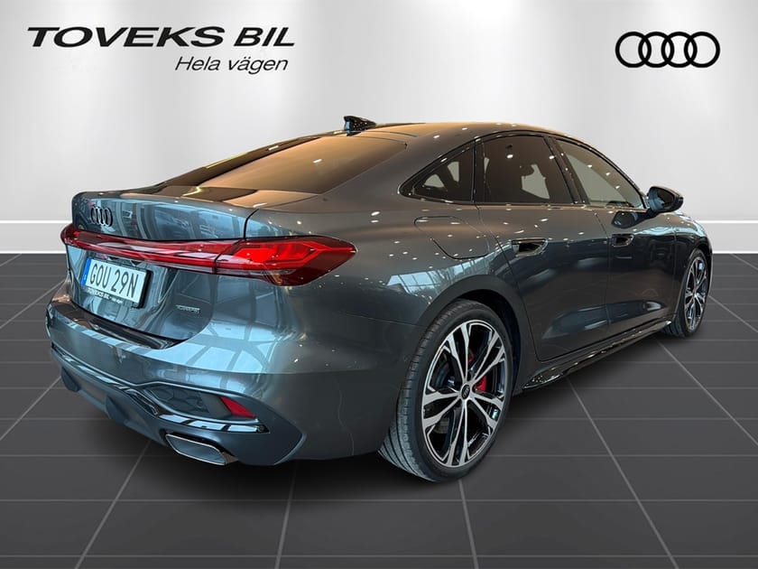 Bild 3 av Audi A5 Sedan e-hybrid quattro E-HYBRID367HK QUATTRO/AUT/S-LINE