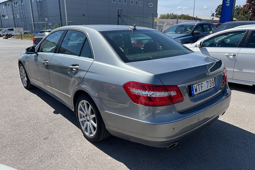 Bild 3 av Mercedes-Benz E 350 CDI 4MATIC BE BlueEFFICIENCY Elegance Line Aut Skinn