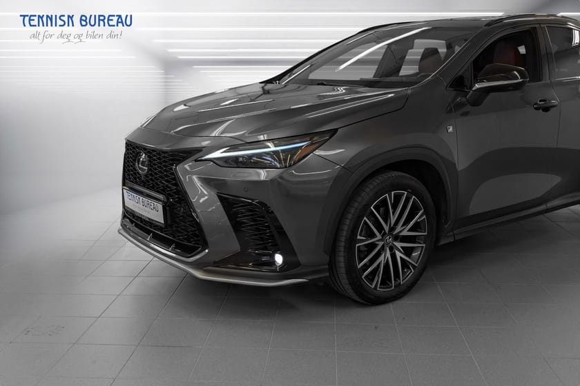 Bilde 2 av Lexus NX 450h+ F Sport AWD | Krok/HUD/Circuit Red Skinn++