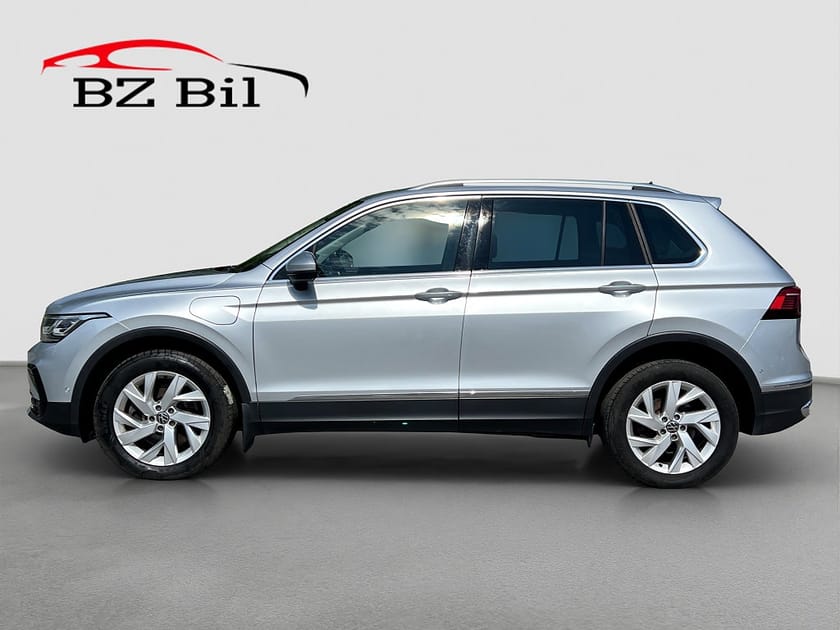 Bild 2 av Volkswagen Tiguan eHybrid 1.4 TSI MOMS Drag B-Kamera COCKPIT