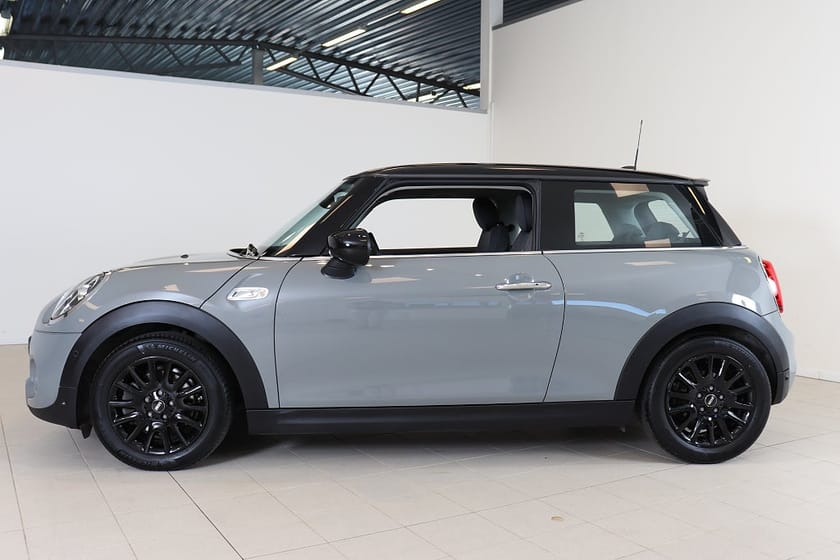 Bild 3 av MINI Cooper S DCT 192hk Experience Chili II  PDC