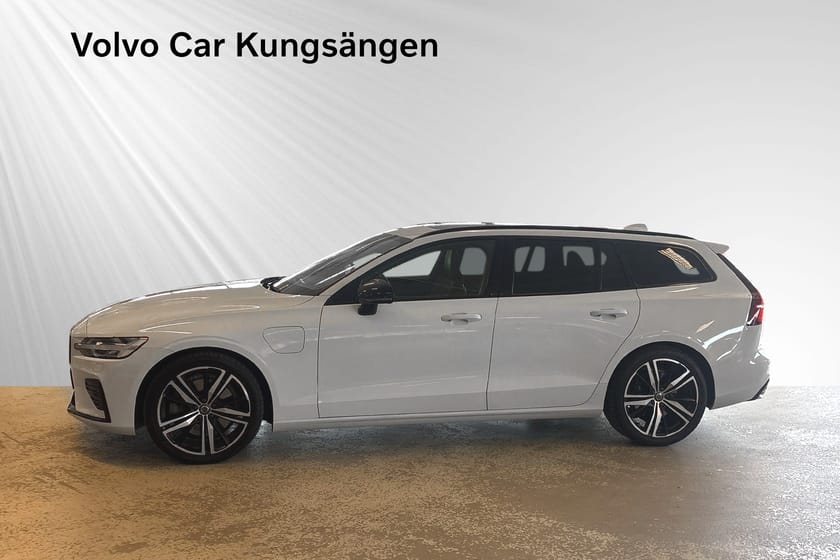 Bild 3 av Volvo V60 Recharge T8 R-Design DRAG/PANO/KAMERA