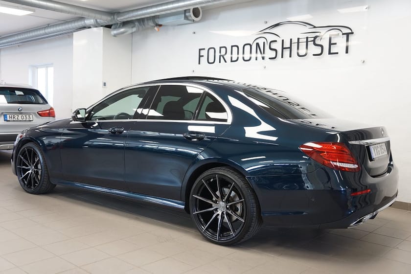 Bild 2 av Mercedes-Benz E 220 d 4MATIC 9G-TRONIC AMG-LINE. OBS SE SPEC.
