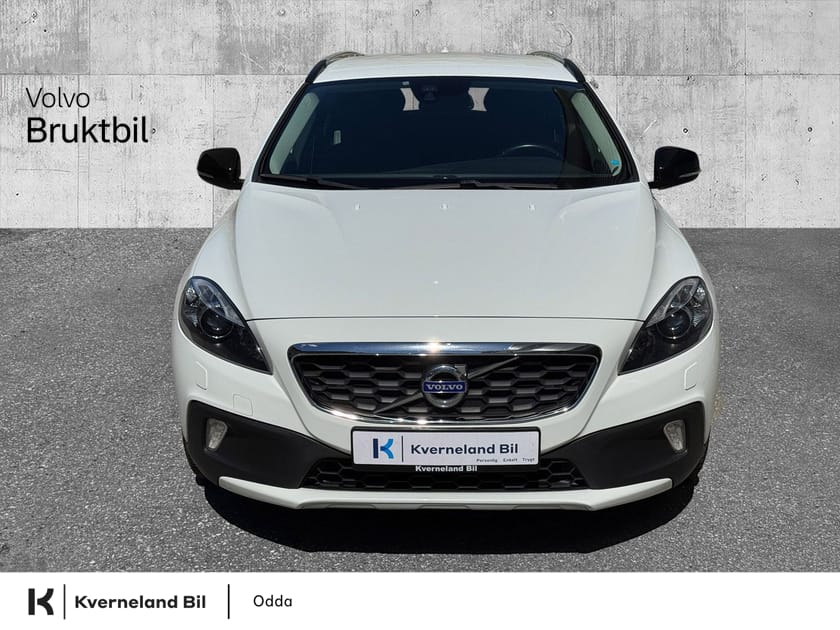 Bilde 3 av Volvo V40 Cross Country D2 Momentum | R.kam | P.varm | Dig.instrument | Cruise