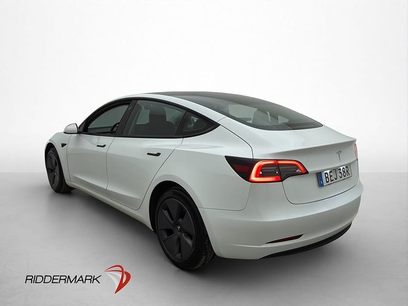 Bild 5 av Tesla Model 3 Long Range 283hk RWD Pano AP Svensksåld