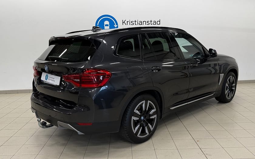 Bild 5 av BMW iX3 Charged Läderklädsel, Panorama