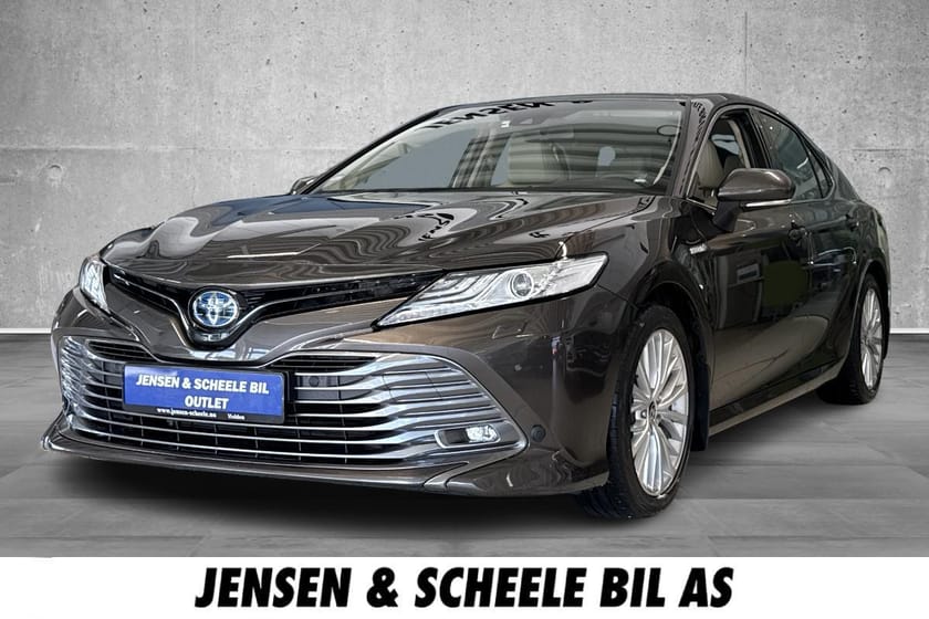 Bilde 4 av Toyota Camry Hybrid Hybrid. 2,5l-218hk. Defa m-varmer, HUD, Skinn, JBL.