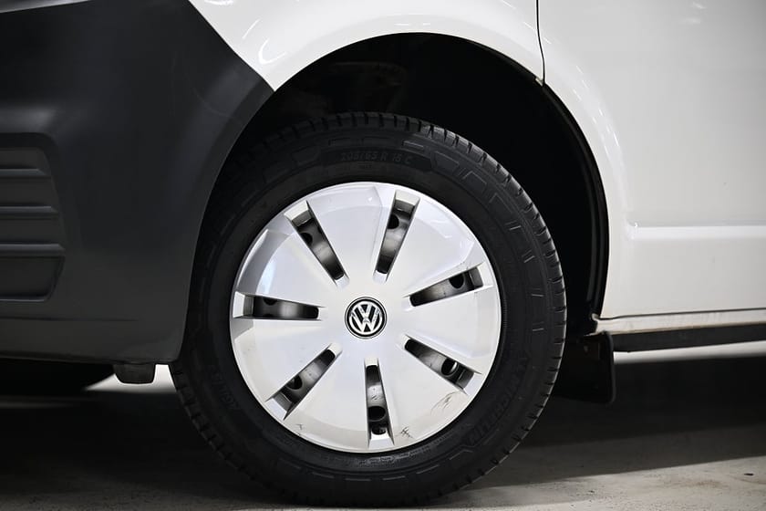 Bild 4 av Volkswagen Transporter 2.0 TDI 110HK Lång|Inredning|Drag|Värmare|EnÄgare|Moms