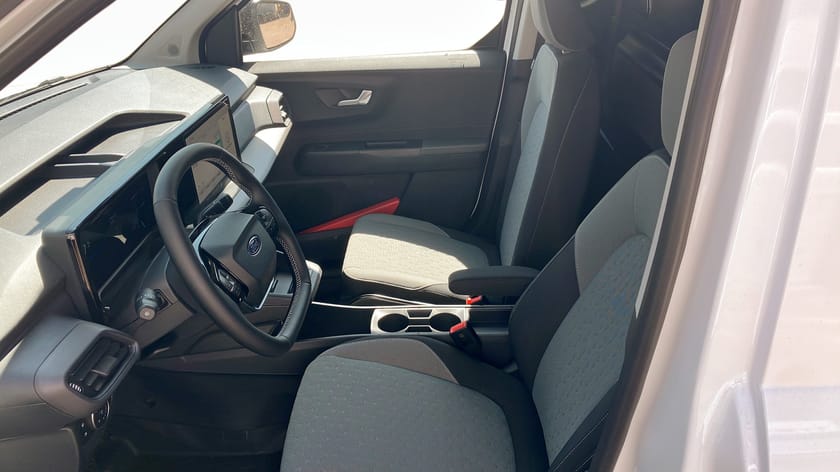 Bild 5 av Ford E-Transit Courier LIMITED SKÅP 136HK DEMO
