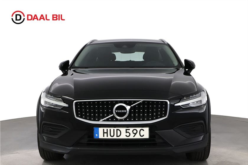 Bild 2 av Volvo V60 Cross Country B4 AWD 197HK ADVANCED DRAG B-KAM NAVI HIGH PERFORMANCE