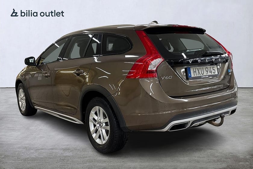 Bild 2 av Volvo V60 Cross Country D4 AWD Momentum Dragkrok Backkamera Navigation Värmare