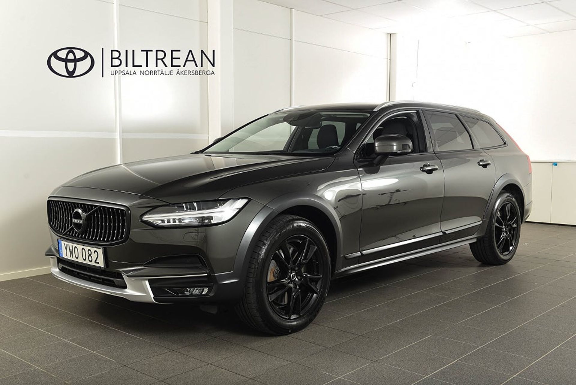 Volvo V90 Cross Country