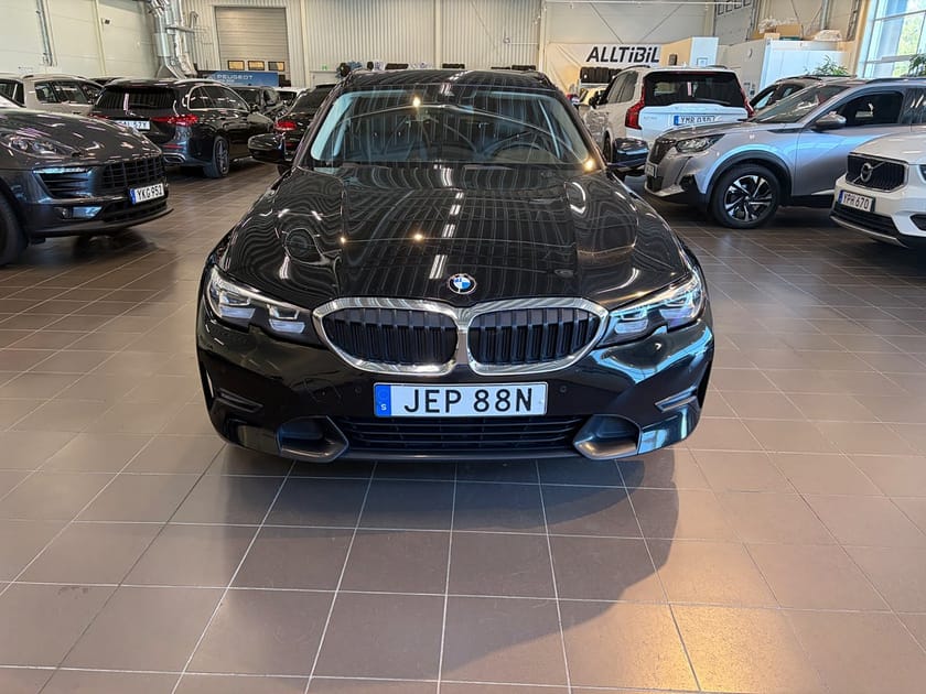 Bild 2 av BMW 320d xDrive Touring Steptronic Sport line Drag/Värmare